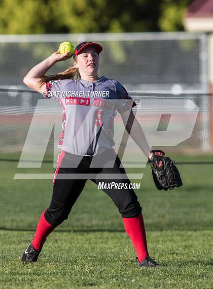 Thumbnail 1 in Foothill vs. Chico photogallery.