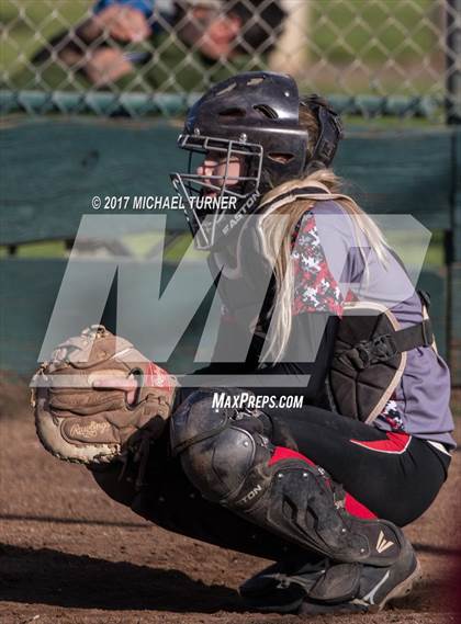 Thumbnail 1 in Foothill vs. Chico photogallery.