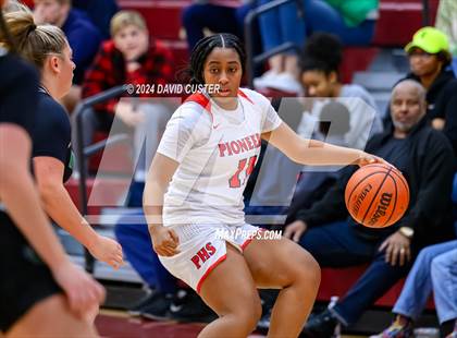 Thumbnail 3 in Woodgrove vs. Patriot (Cougar Holiday Classic) photogallery.