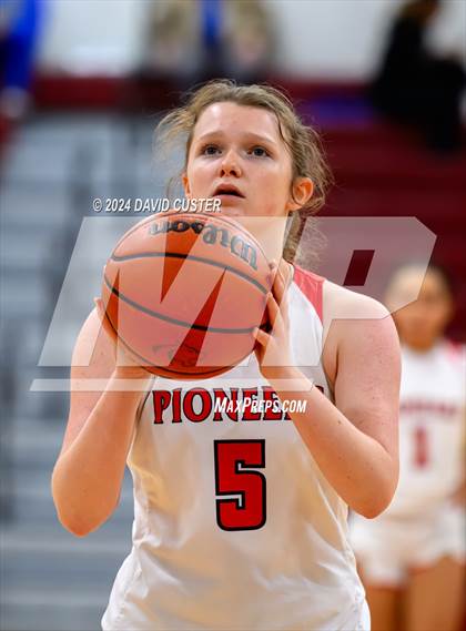Thumbnail 2 in Woodgrove vs. Patriot (Cougar Holiday Classic) photogallery.