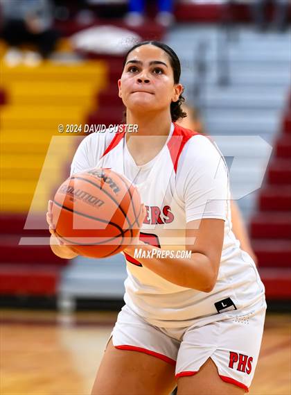 Thumbnail 3 in Woodgrove vs. Patriot (Cougar Holiday Classic) photogallery.