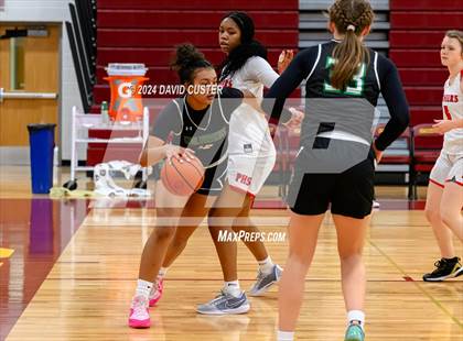 Thumbnail 3 in Woodgrove vs. Patriot (Cougar Holiday Classic) photogallery.