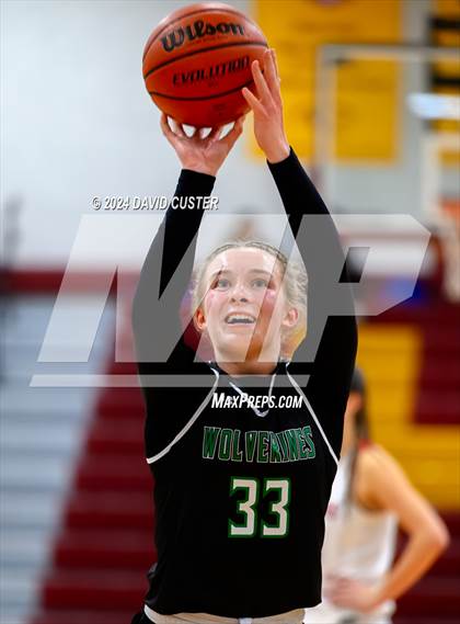 Thumbnail 3 in Woodgrove vs. Patriot (Cougar Holiday Classic) photogallery.