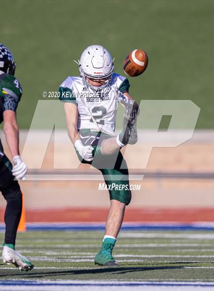 Thumbnail 3 in Fleming vs. Stratton/Liberty (CHSAA 6-Man State Final) photogallery.
