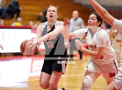 Thumbnail 3 in Resurrection @ Mundelein photogallery.