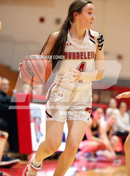 Thumbnail 2 in Resurrection @ Mundelein photogallery.