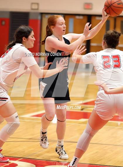 Thumbnail 3 in Resurrection @ Mundelein photogallery.