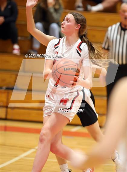 Thumbnail 3 in Resurrection @ Mundelein photogallery.