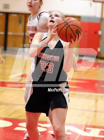 Thumbnail 3 in Resurrection @ Mundelein photogallery.