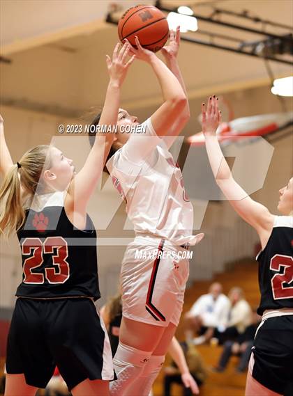 Thumbnail 3 in Resurrection @ Mundelein photogallery.