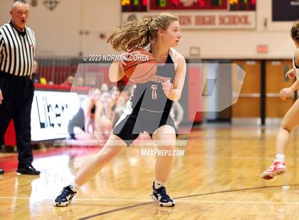 Thumbnail 1 in Resurrection @ Mundelein photogallery.