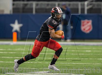 Thumbnail 3 in Highland Park vs. Mansfield Legacy (UIL 4A D1 Regional Playoff) photogallery.