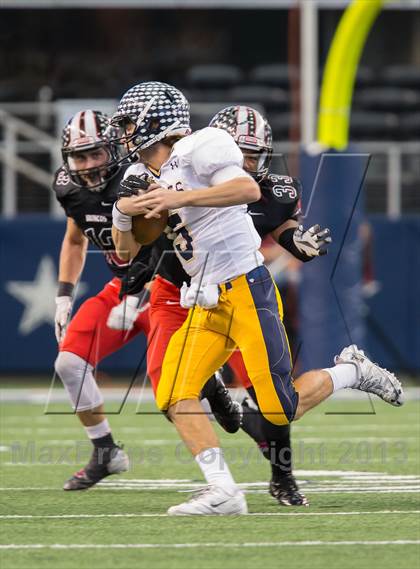 Thumbnail 1 in Highland Park vs. Mansfield Legacy (UIL 4A D1 Regional Playoff) photogallery.