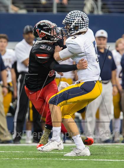 Thumbnail 3 in Highland Park vs. Mansfield Legacy (UIL 4A D1 Regional Playoff) photogallery.
