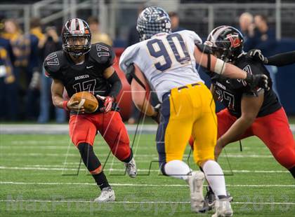 Thumbnail 2 in Highland Park vs. Mansfield Legacy (UIL 4A D1 Regional Playoff) photogallery.