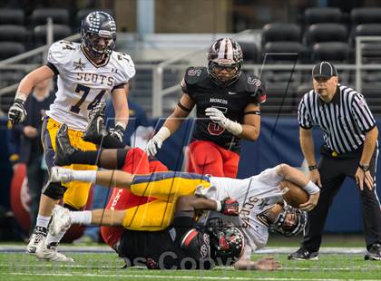 Thumbnail 2 in Highland Park vs. Mansfield Legacy (UIL 4A D1 Regional Playoff) photogallery.