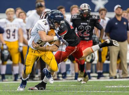 Thumbnail 3 in Highland Park vs. Mansfield Legacy (UIL 4A D1 Regional Playoff) photogallery.