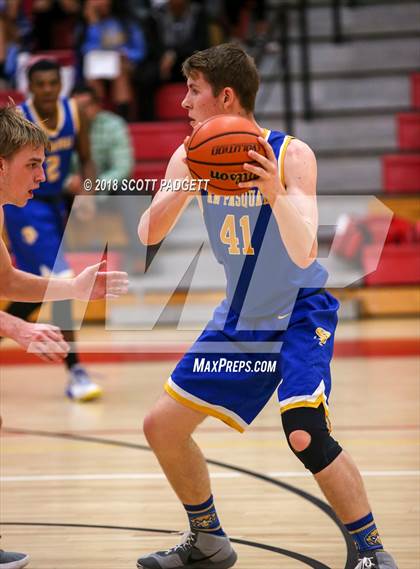Thumbnail 1 in San Pasqual @ Fallbrook photogallery.