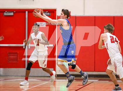 Thumbnail 2 in San Pasqual @ Fallbrook photogallery.