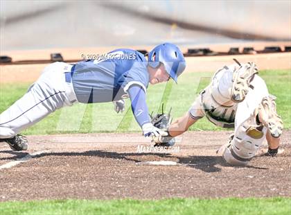 Thumbnail 2 in Erie vs. West Albany (Coach Bob Invitational) photogallery.