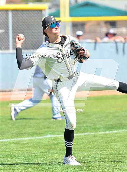 Thumbnail 1 in Erie vs. West Albany (Coach Bob Invitational) photogallery.