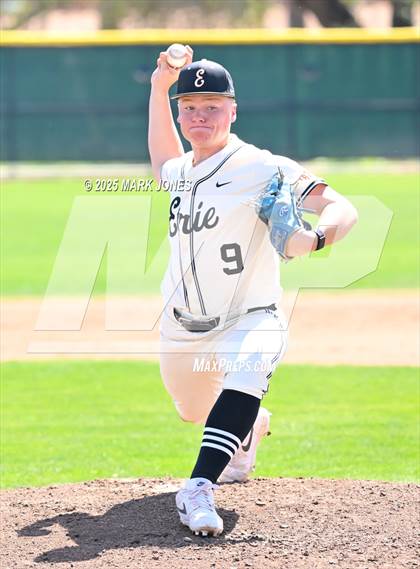 Thumbnail 3 in Erie vs. West Albany (Coach Bob Invitational) photogallery.