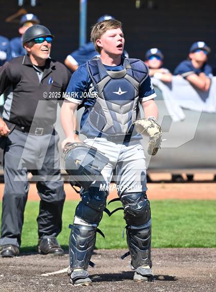 Thumbnail 1 in Erie vs. West Albany (Coach Bob Invitational) photogallery.