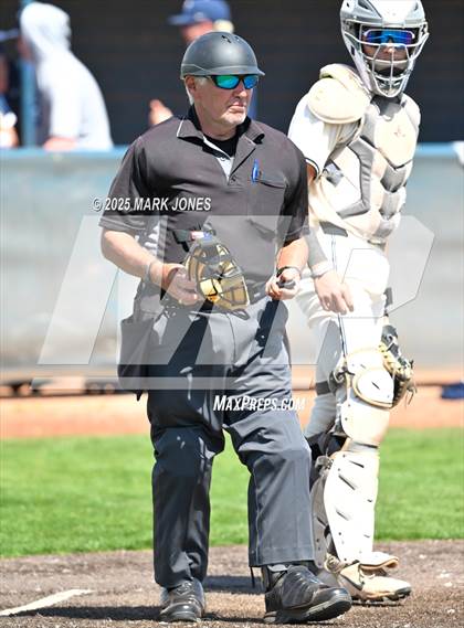 Thumbnail 3 in Erie vs. West Albany (Coach Bob Invitational) photogallery.