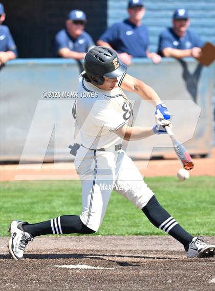 Thumbnail 2 in Erie vs. West Albany (Coach Bob Invitational) photogallery.