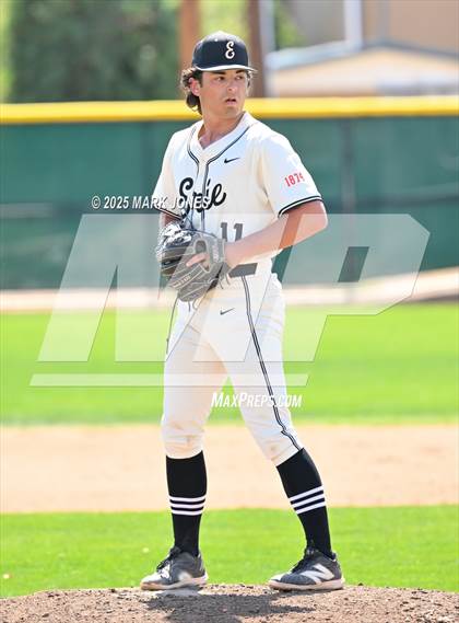 Thumbnail 1 in Erie vs. West Albany (Coach Bob Invitational) photogallery.