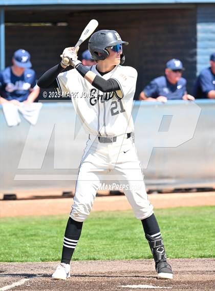 Thumbnail 2 in Erie vs. West Albany (Coach Bob Invitational) photogallery.