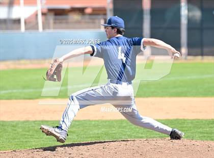 Thumbnail 3 in Erie vs. West Albany (Coach Bob Invitational) photogallery.