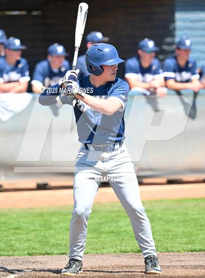 Thumbnail 2 in Erie vs. West Albany (Coach Bob Invitational) photogallery.