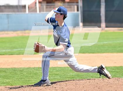 Thumbnail 2 in Erie vs. West Albany (Coach Bob Invitational) photogallery.