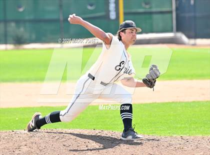 Thumbnail 2 in Erie vs. West Albany (Coach Bob Invitational) photogallery.
