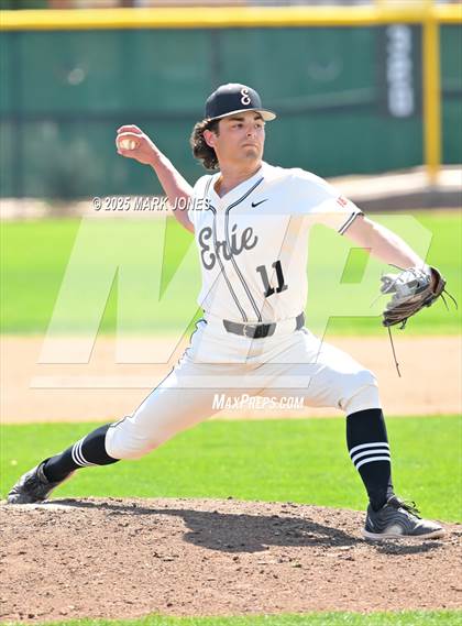 Thumbnail 2 in Erie vs. West Albany (Coach Bob Invitational) photogallery.