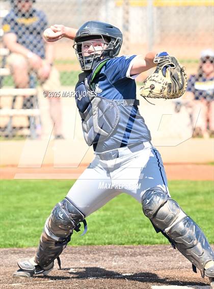 Thumbnail 3 in Erie vs. West Albany (Coach Bob Invitational) photogallery.
