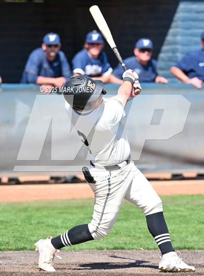 Thumbnail 3 in Erie vs. West Albany (Coach Bob Invitational) photogallery.