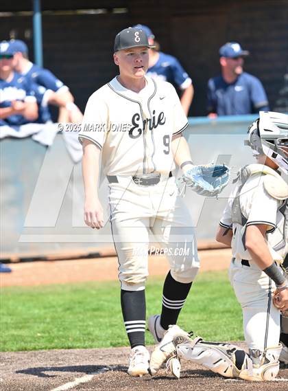Thumbnail 2 in Erie vs. West Albany (Coach Bob Invitational) photogallery.