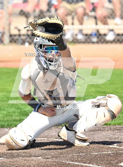 Thumbnail 3 in Erie vs. West Albany (Coach Bob Invitational) photogallery.