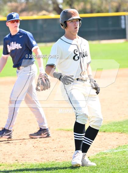 Thumbnail 2 in Erie vs. West Albany (Coach Bob Invitational) photogallery.