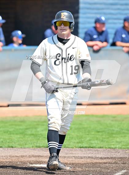 Thumbnail 2 in Erie vs. West Albany (Coach Bob Invitational) photogallery.