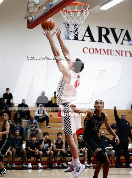 Thumbnail 1 in Van Nuys @ Harvard-Westlake (Wolverine invitational) photogallery.