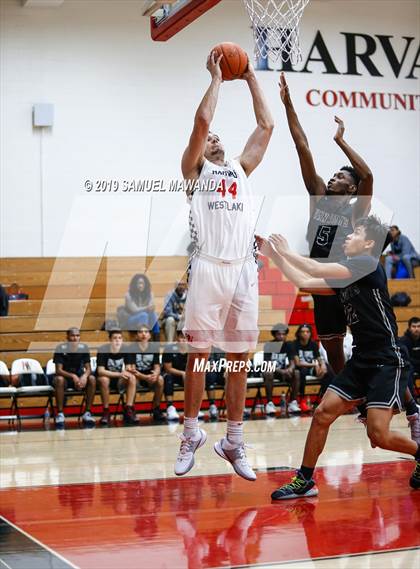 Thumbnail 3 in Van Nuys @ Harvard-Westlake (Wolverine invitational) photogallery.