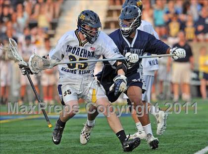 Thumbnail 1 in Huntington vs. Shoreham-Wading River (Section 11 Class B Final) photogallery.