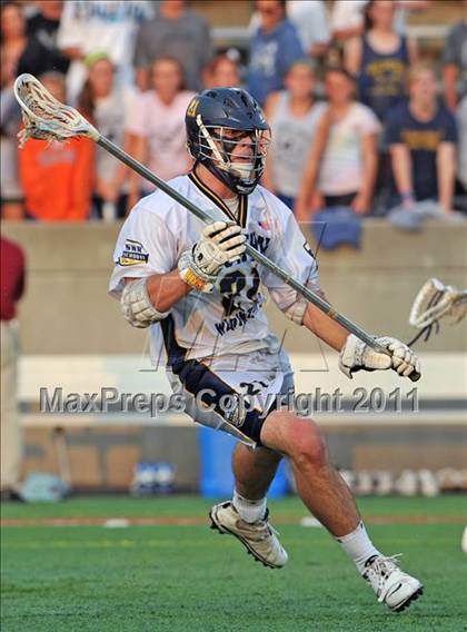 Thumbnail 2 in Huntington vs. Shoreham-Wading River (Section 11 Class B Final) photogallery.
