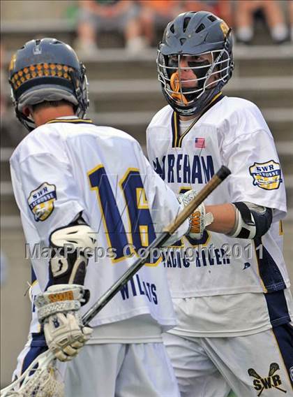 Thumbnail 2 in Huntington vs. Shoreham-Wading River (Section 11 Class B Final) photogallery.