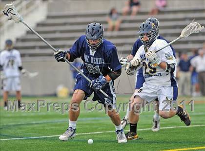 Thumbnail 1 in Huntington vs. Shoreham-Wading River (Section 11 Class B Final) photogallery.