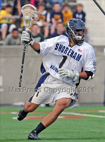Thumbnail 1 in Huntington vs. Shoreham-Wading River (Section 11 Class B Final) photogallery.