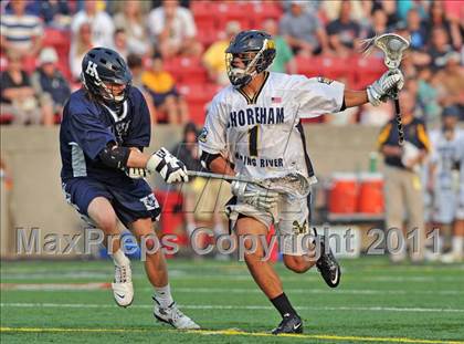 Thumbnail 3 in Huntington vs. Shoreham-Wading River (Section 11 Class B Final) photogallery.
